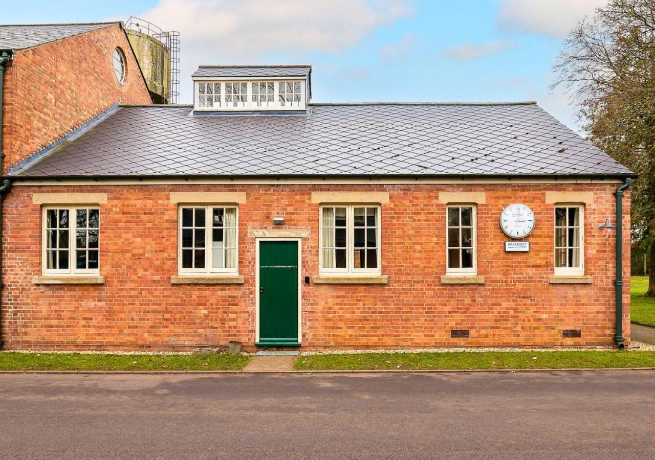 Duclos At Bicester Heritage Extérieur photo